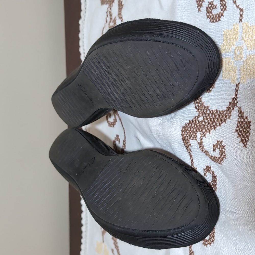 Sz 8 Clark's Black Wedge Sandals - Picture 5 of 8